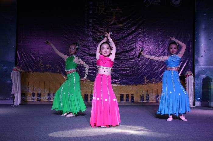 你唱我唱大家唱，你聽我聽好聲音！ ——2019年第十屆“遠(yuǎn)恒佳好聲音”龍華校海選如火如荼